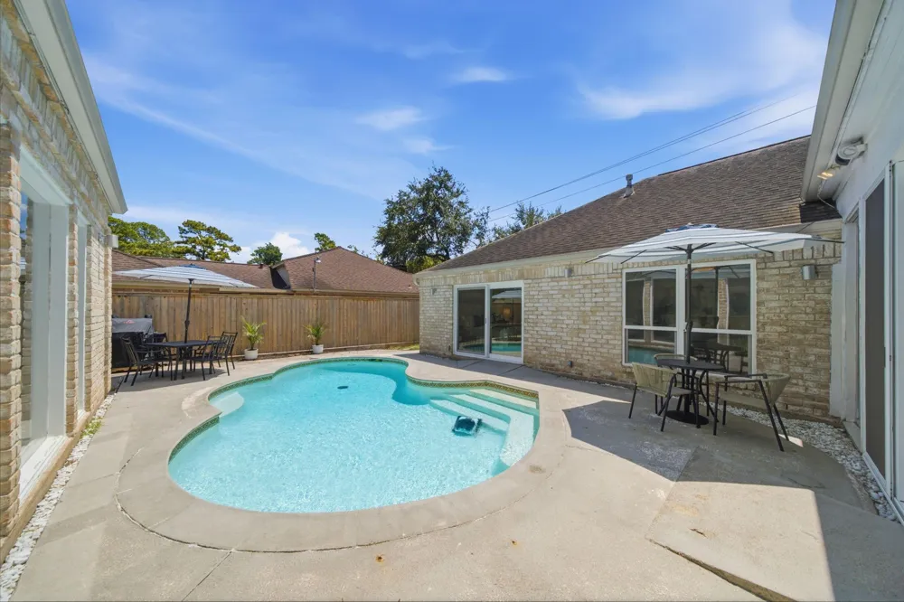 10103 Briar Forest Drive Houston, TX 77042