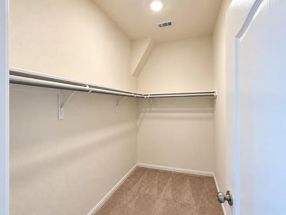 2839 Icarus Drive Fresno, TX 77545