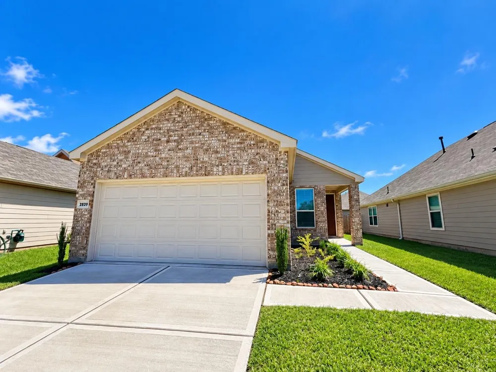 2839 Icarus Drive Fresno, TX 77545