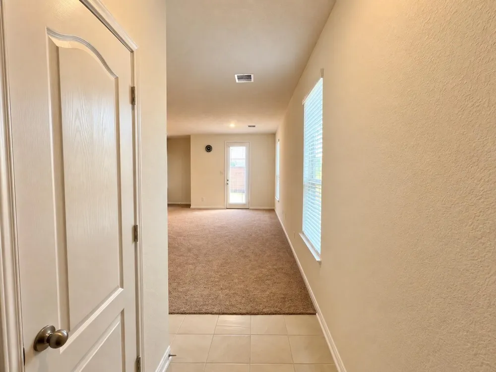 2839 Icarus Drive Fresno, TX 77545