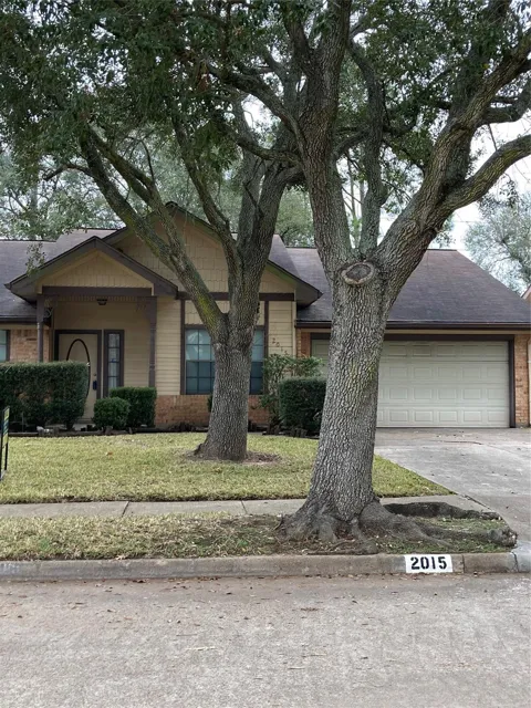 2015 Shorewood Lane
