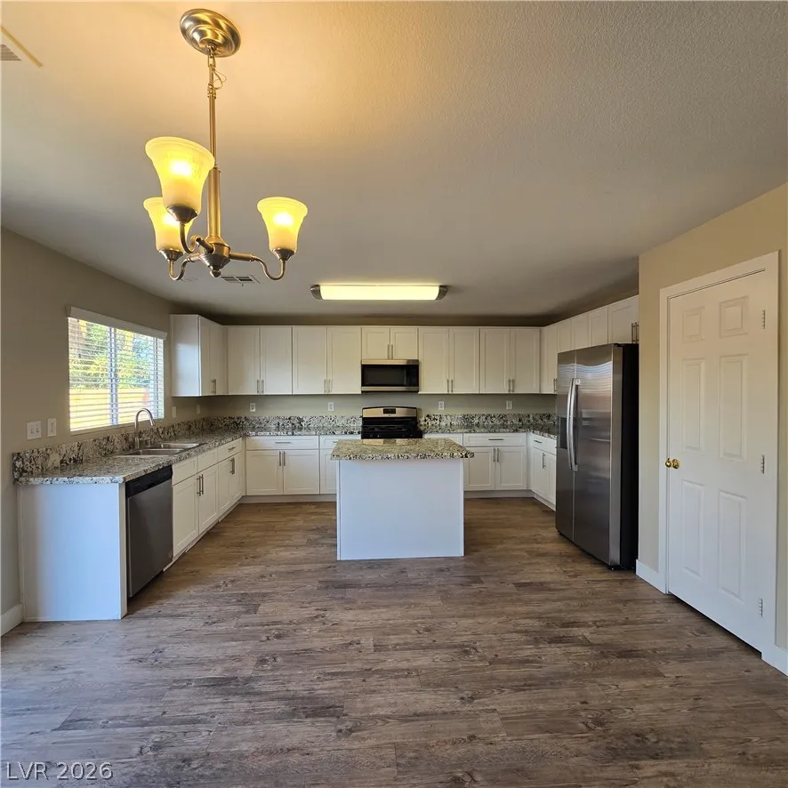 2506 Paradise Isle Avenue North Las Vegas, NV 89031