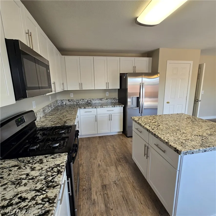 2506 Paradise Isle Avenue North Las Vegas, NV 89031
