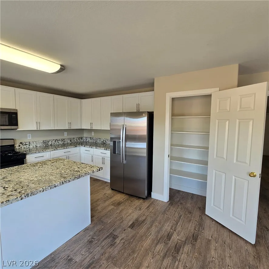 2506 Paradise Isle Avenue North Las Vegas, NV 89031