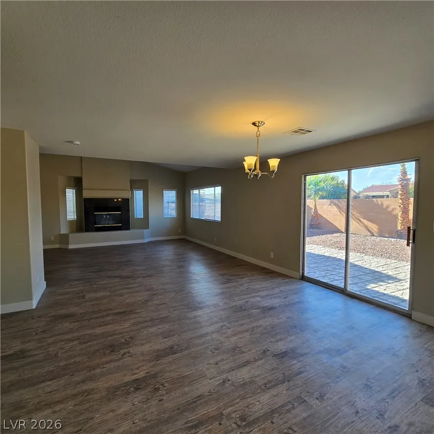 2506 Paradise Isle Avenue North Las Vegas, NV 89031