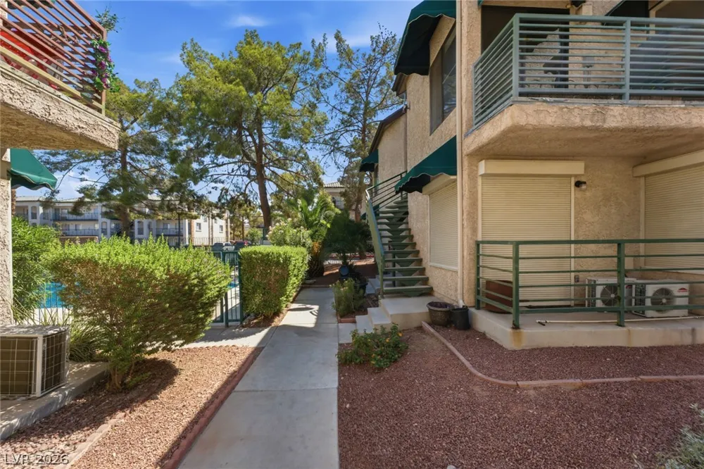440 Elm Drive #204 Las Vegas, NV 89169