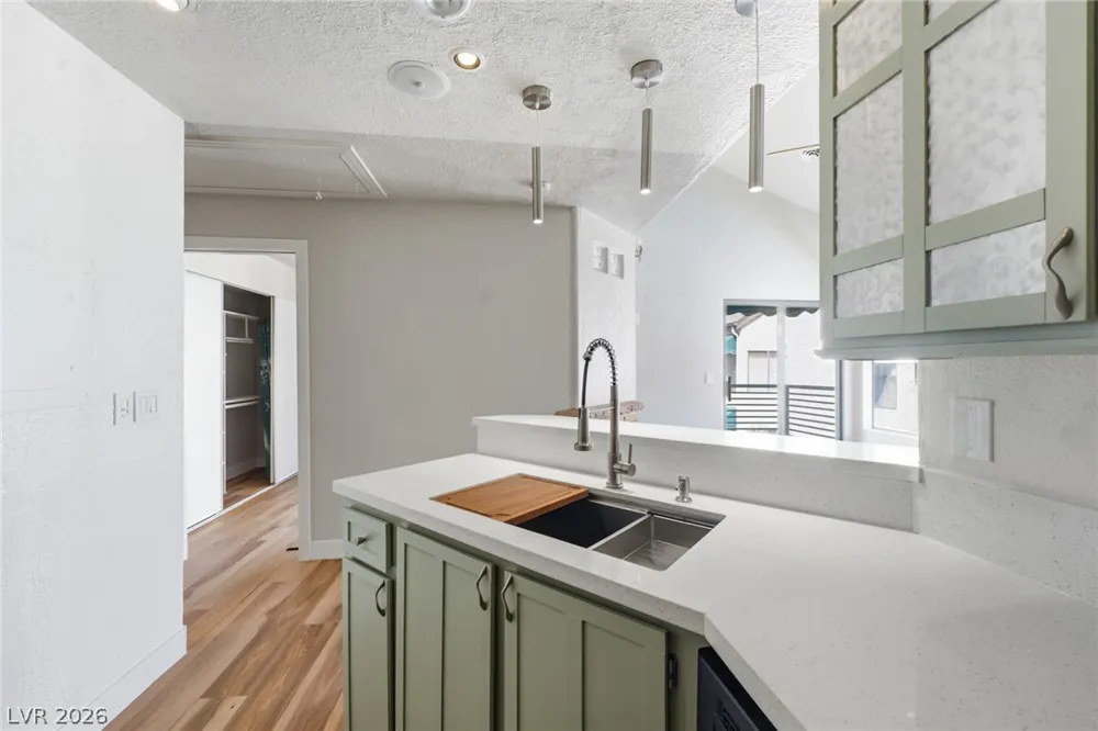 440 Elm Drive #204 Las Vegas, NV 89169