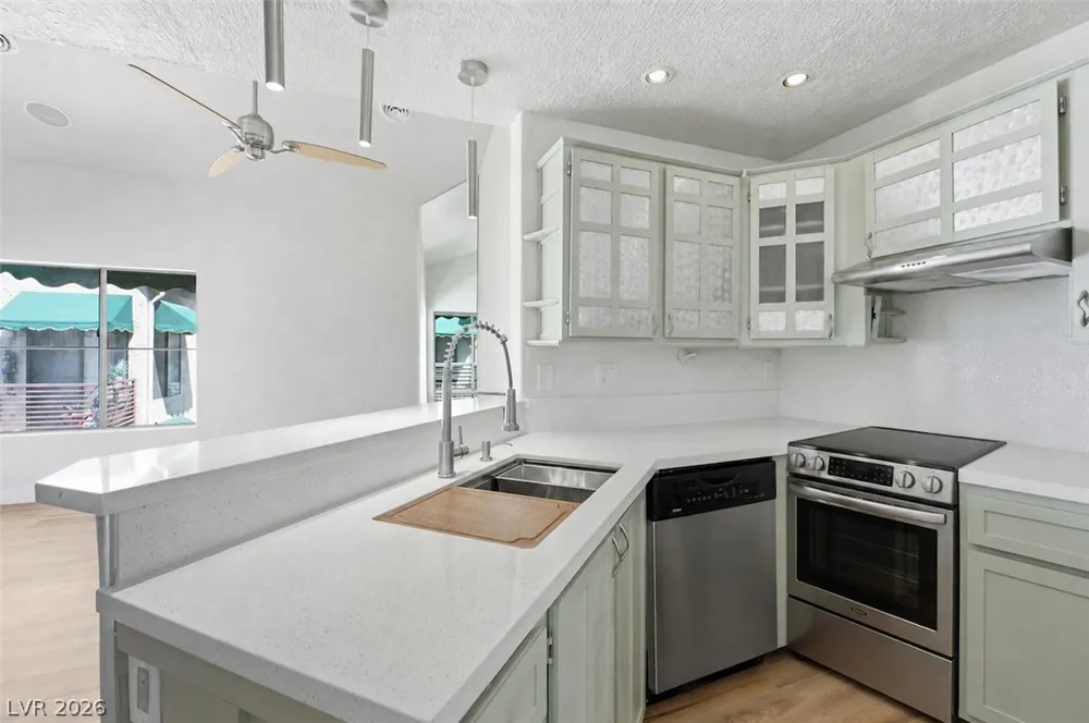 440 Elm Drive #204 Las Vegas, NV 89169