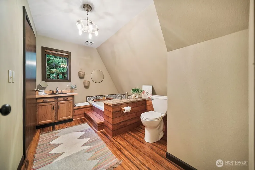 9073 Kaija Lane NW Seabeck, WA 98380