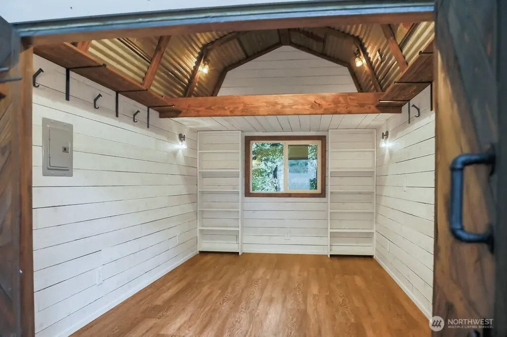9073 Kaija Lane NW Seabeck, WA 98380