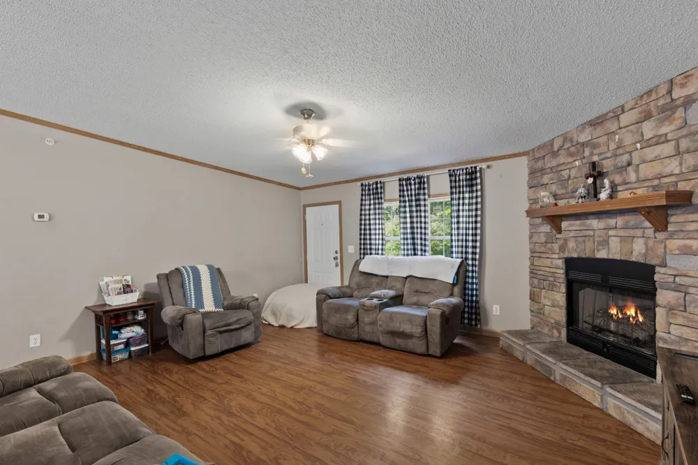 1320 Old Clarksville Pike Pleasant View, TN 37146