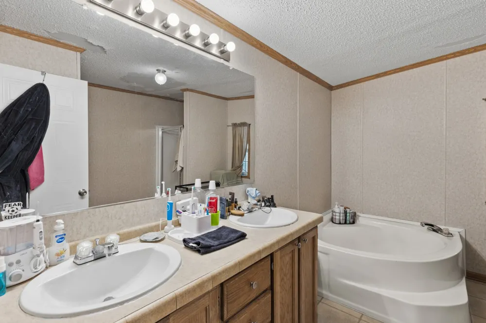 1320 Old Clarksville Pike Pleasant View, TN 37146