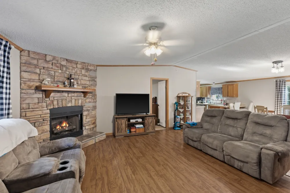1320 Old Clarksville Pike Pleasant View, TN 37146