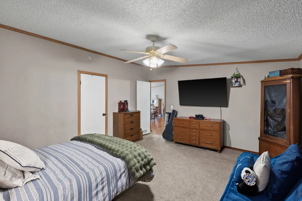 1320 Old Clarksville Pike Pleasant View, TN 37146