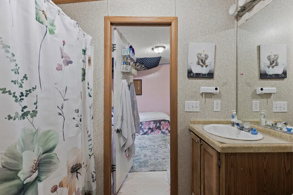 1320 Old Clarksville Pike Pleasant View, TN 37146