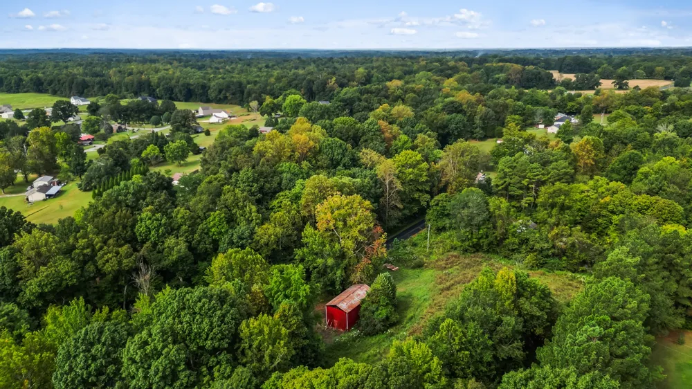 1320 Old Clarksville Pike Pleasant View, TN 37146