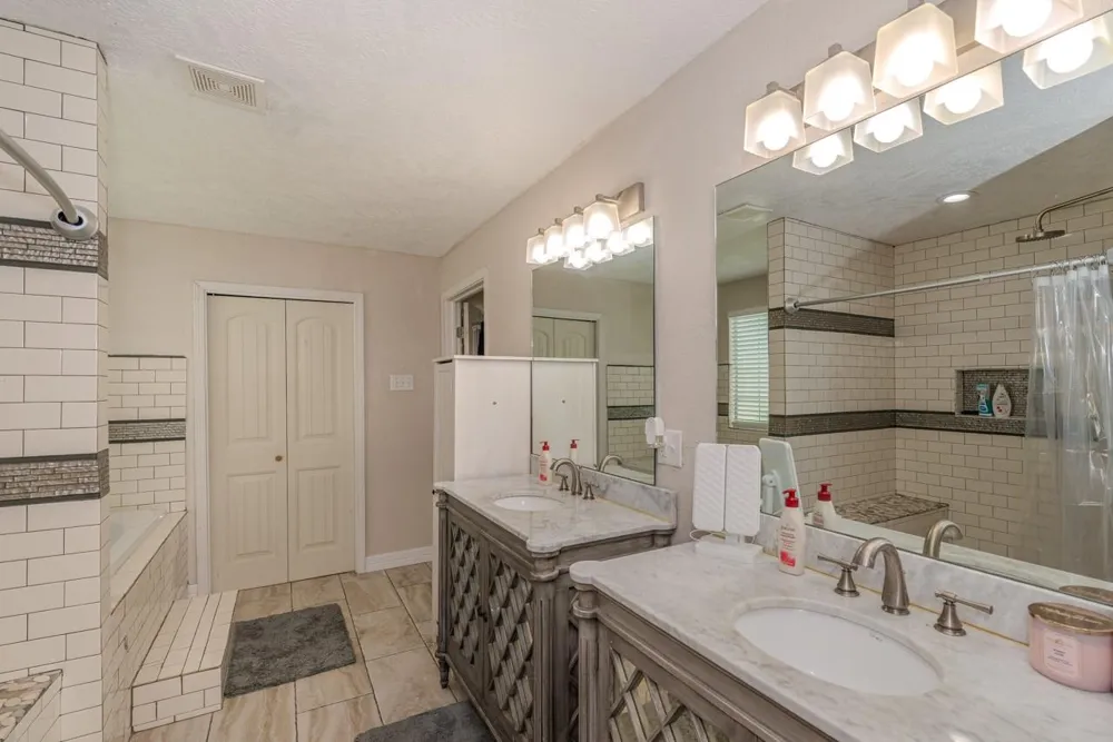 7050 Guess Road Beaumont, TX 77708