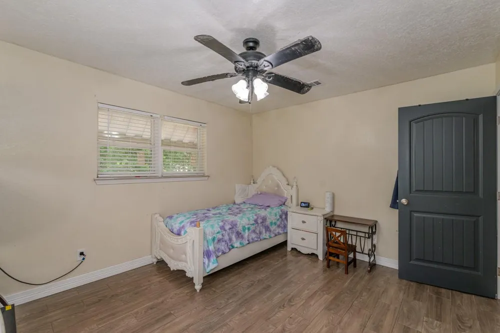 7050 Guess Road Beaumont, TX 77708