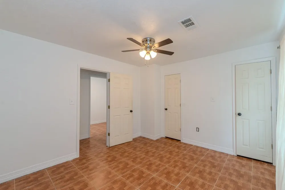 7050 Guess Road Beaumont, TX 77708