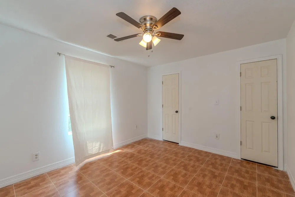 7050 Guess Road Beaumont, TX 77708