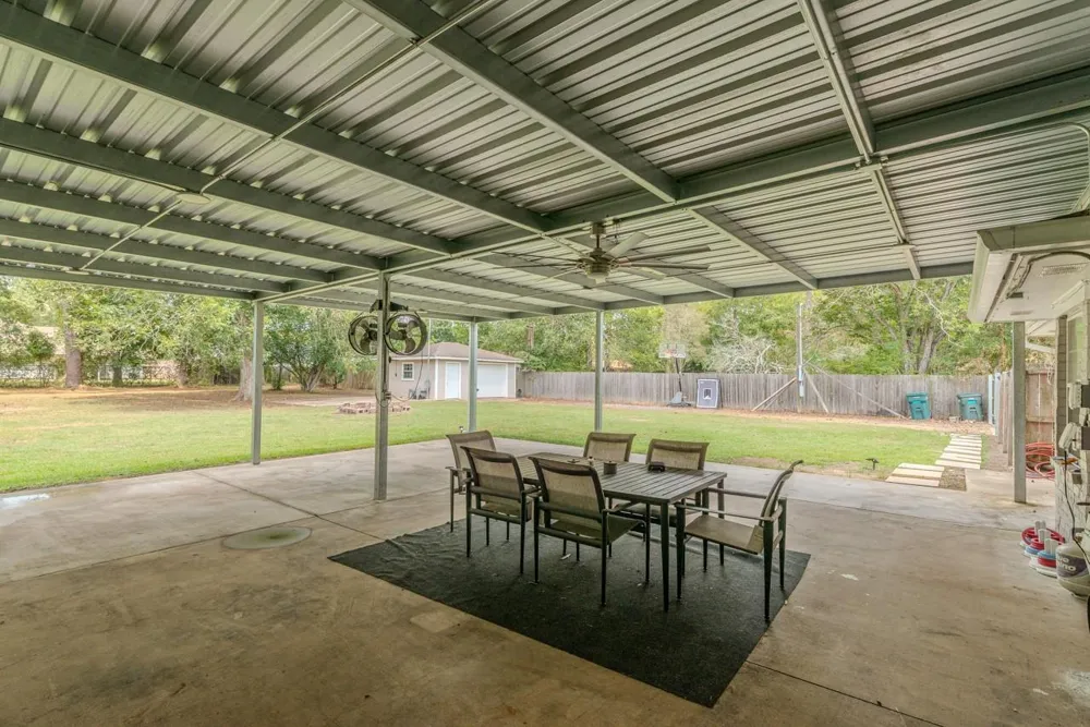 7050 Guess Road Beaumont, TX 77708