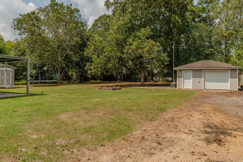 7050 Guess Road Beaumont, TX 77708