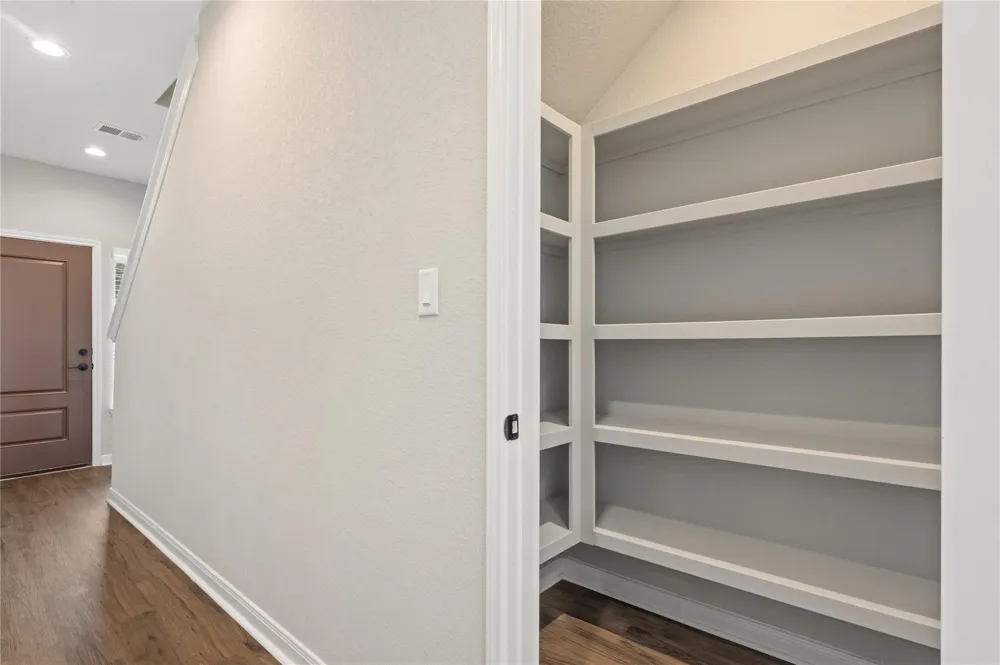14010 Longstreet Road #A Willis, TX 77318
