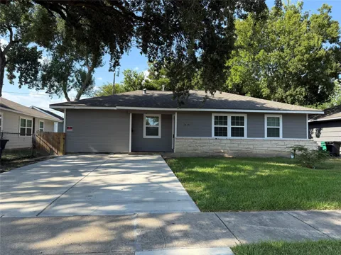 1415 Regal Street