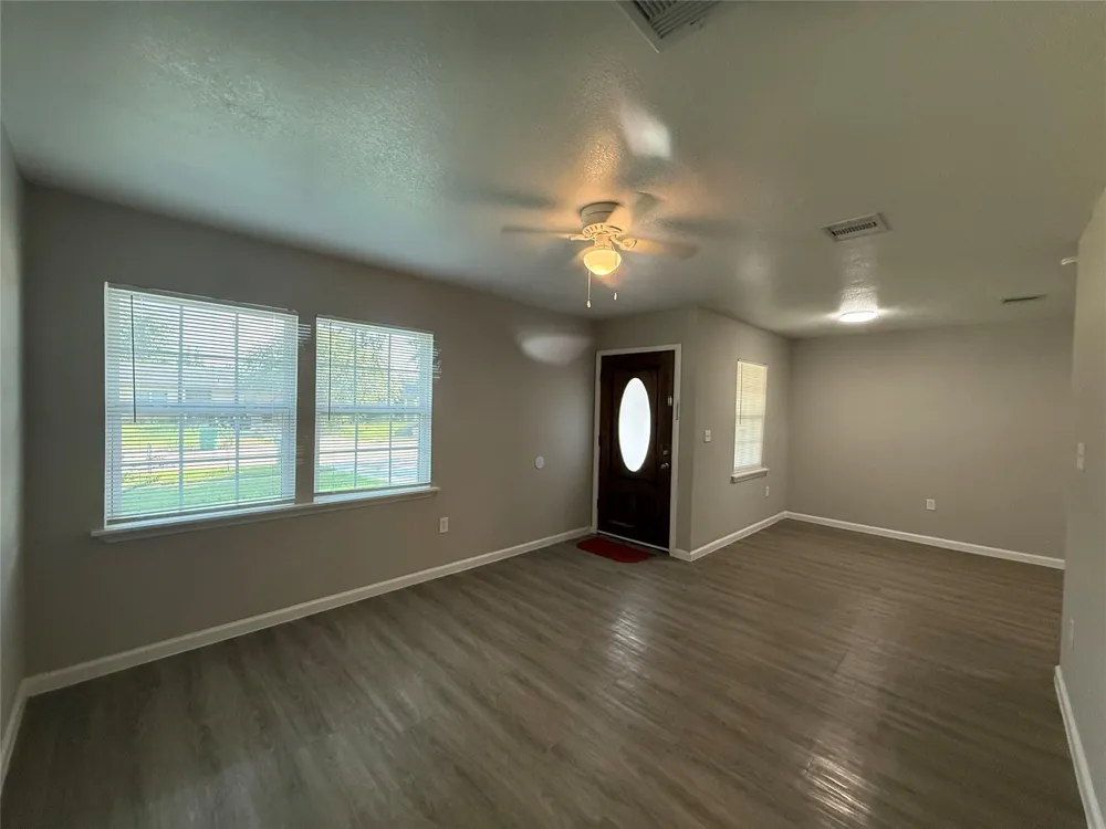 1415 Regal Street Houston, TX 77034