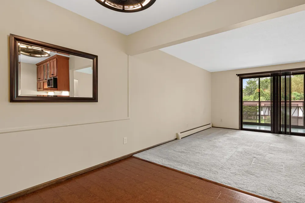 4380 Brookside Court #213 Edina, MN 55436