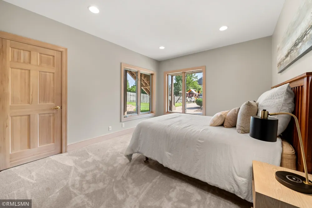 6102 Creek Ridge Court Minnetonka, MN 55345