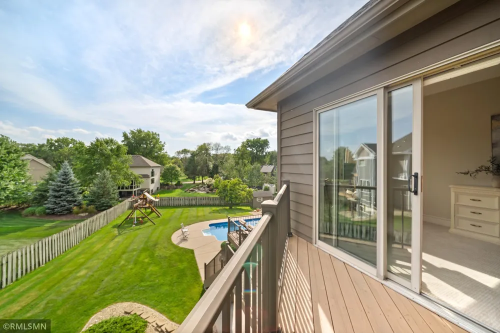 6102 Creek Ridge Court Minnetonka, MN 55345