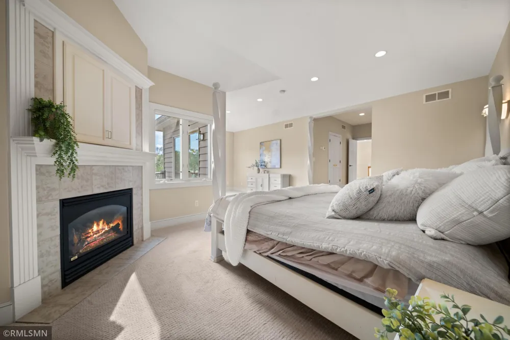 6102 Creek Ridge Court Minnetonka, MN 55345