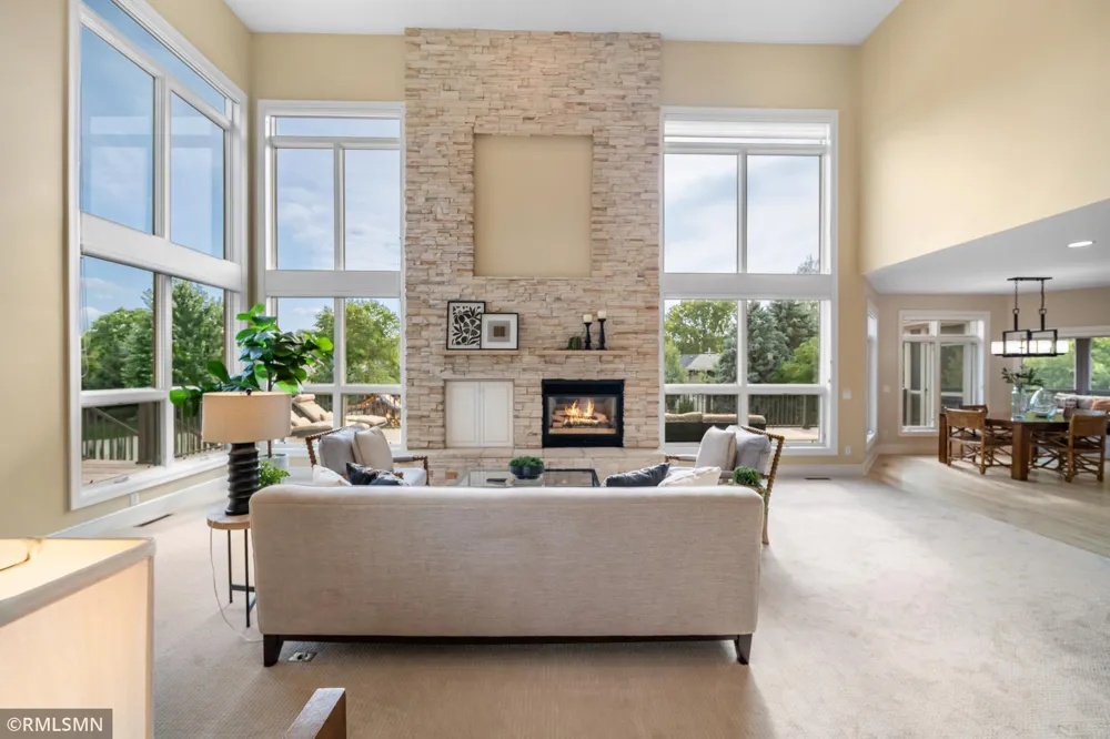 6102 Creek Ridge Court Minnetonka, MN 55345