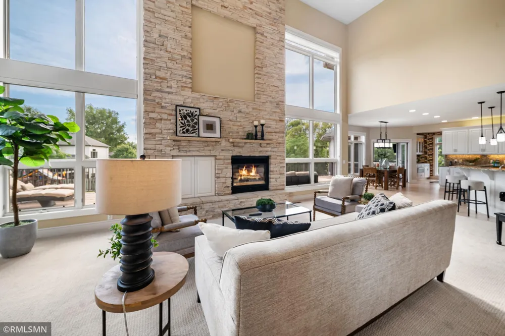 6102 Creek Ridge Court Minnetonka, MN 55345