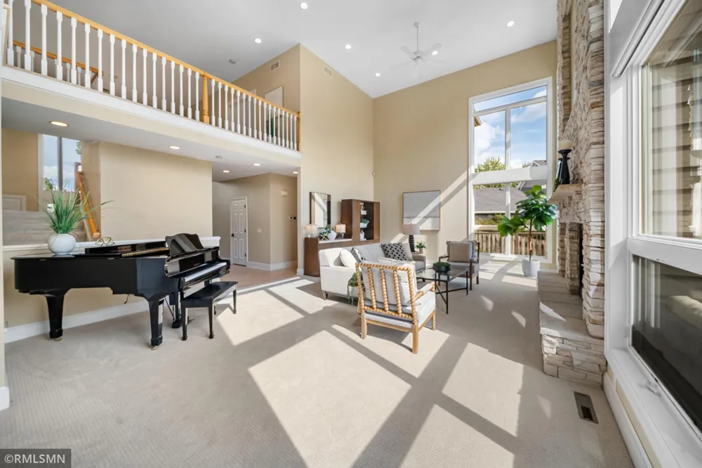 6102 Creek Ridge Court Minnetonka, MN 55345