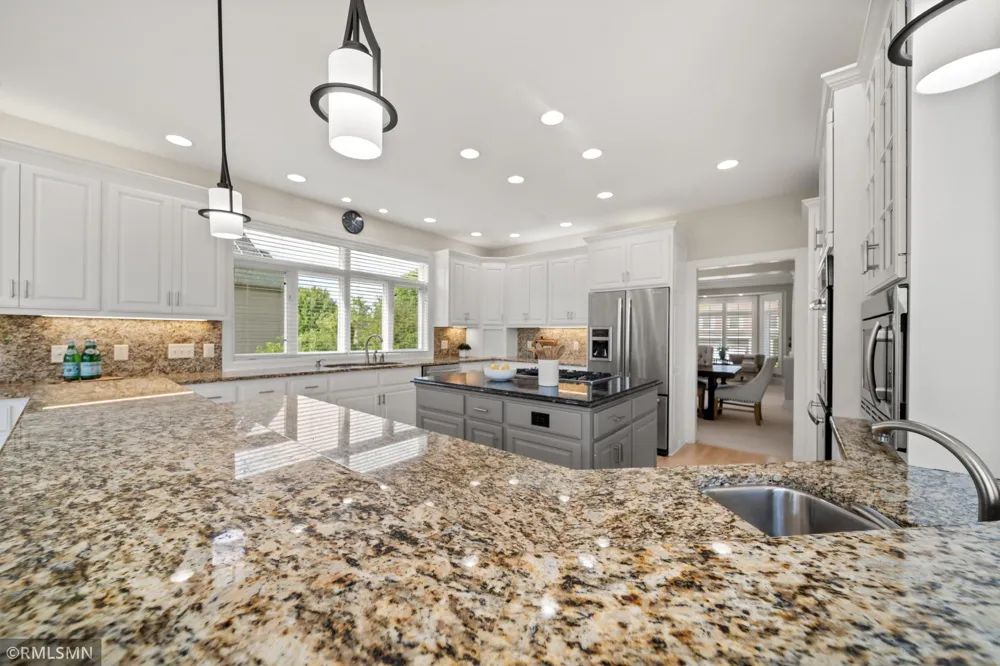 6102 Creek Ridge Court Minnetonka, MN 55345