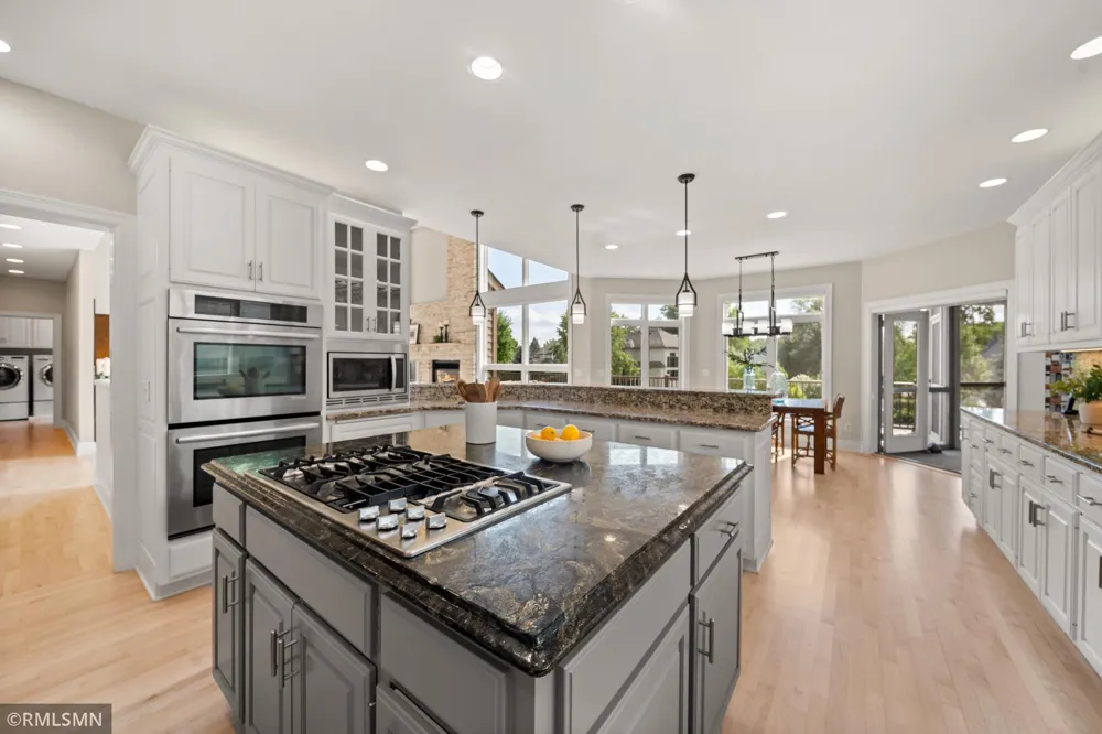 6102 Creek Ridge Court Minnetonka, MN 55345