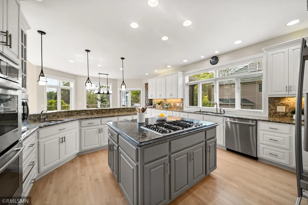 6102 Creek Ridge Court Minnetonka, MN 55345