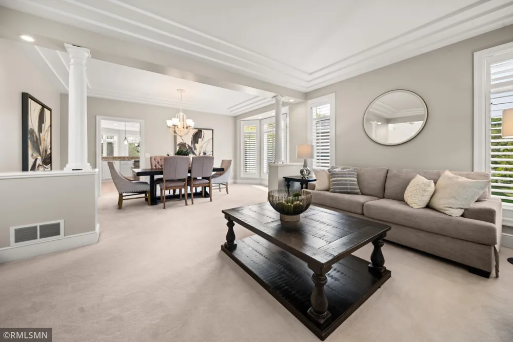 6102 Creek Ridge Court Minnetonka, MN 55345