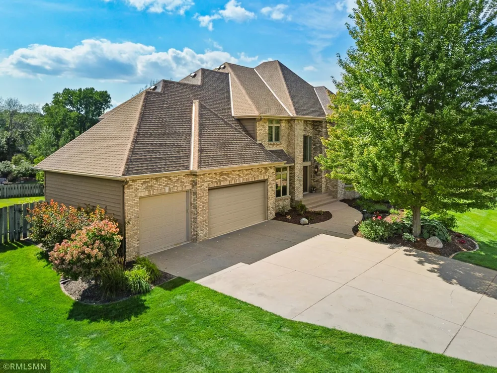 6102 Creek Ridge Court Minnetonka, MN 55345