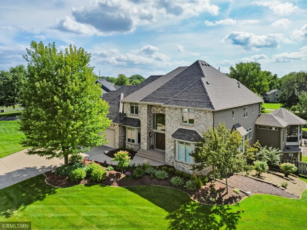 6102 Creek Ridge Court Minnetonka, MN 55345
