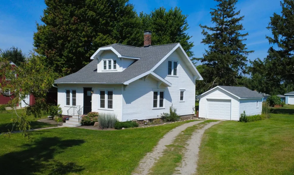 608 Barker Street Hartland, MN 56042