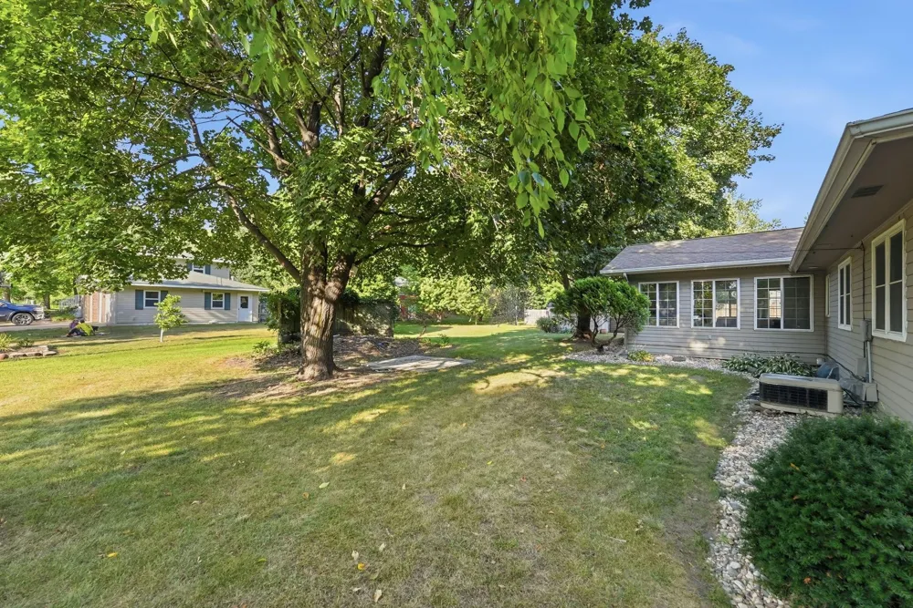 243 E Dahlstrom Avenue Appleton, MN 56208