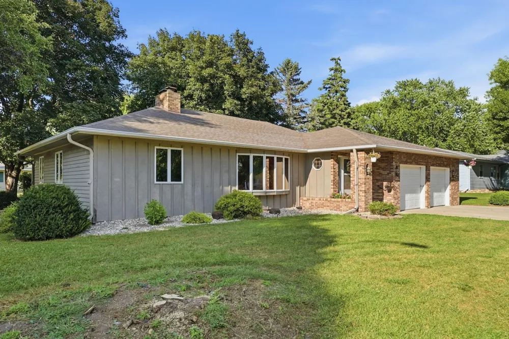 243 E Dahlstrom Avenue Appleton, MN 56208