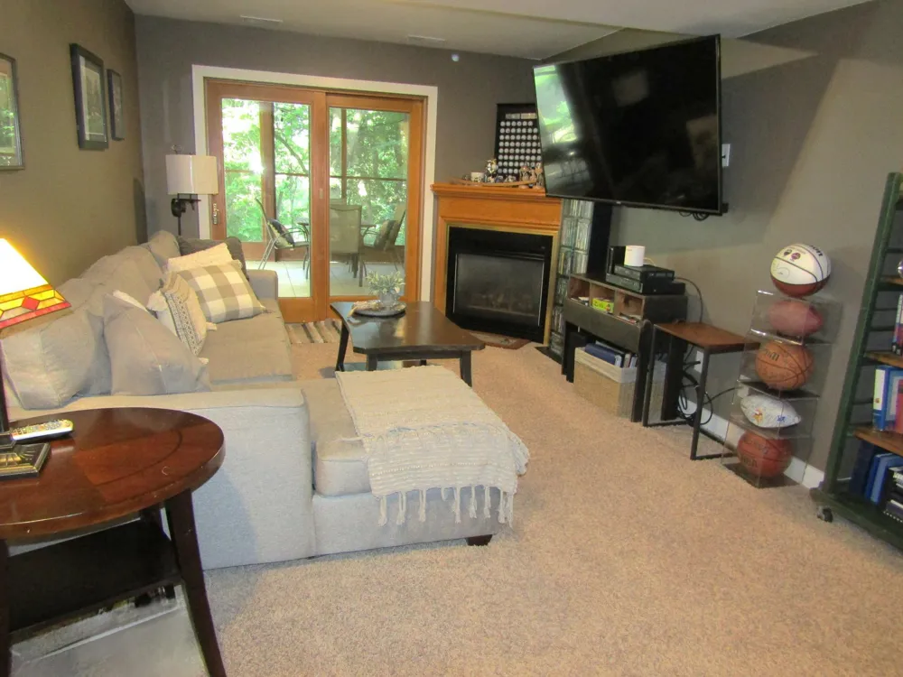 1409 Oak Drive Montevideo, MN 56265