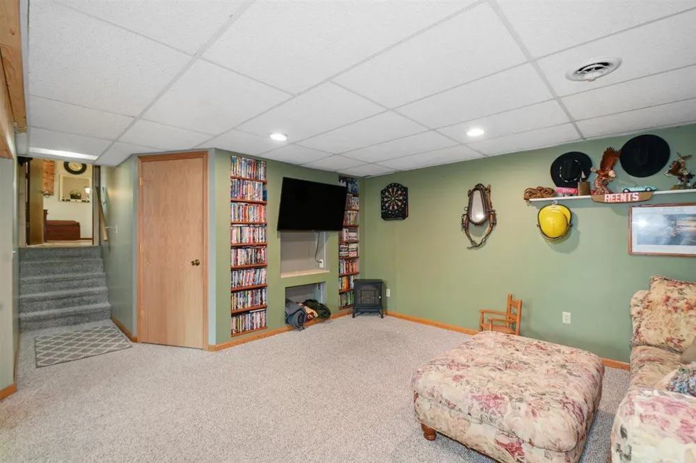 1200 301st Avenue NW Isanti, MN 55040