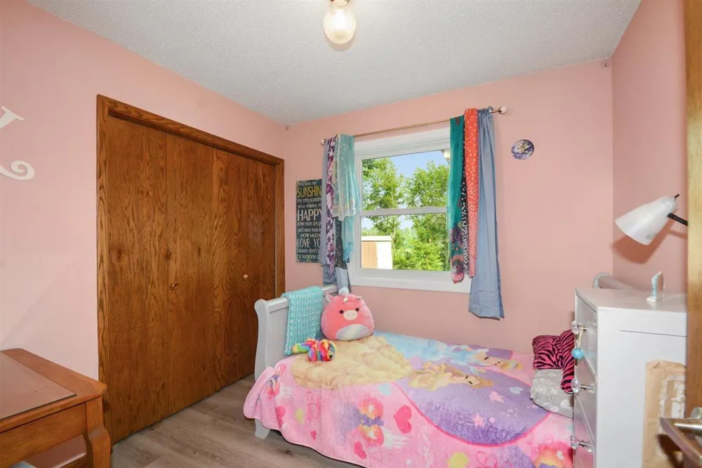 1200 301st Avenue NW Isanti, MN 55040