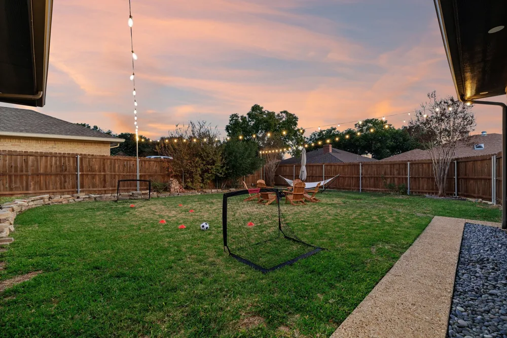 1922 Camden Way Carrollton, TX 75007