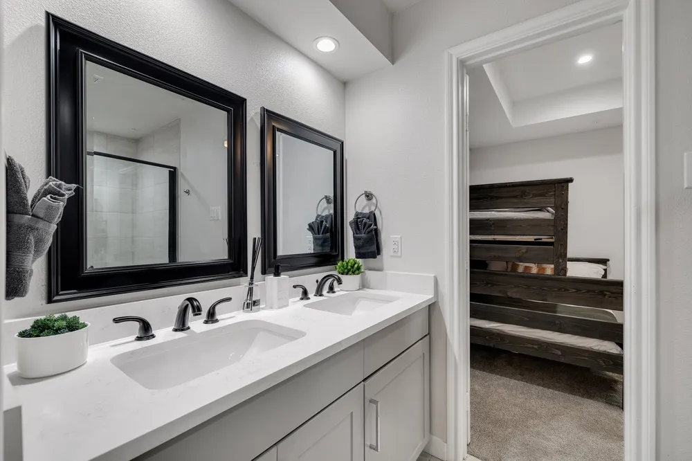 1922 Camden Way Carrollton, TX 75007